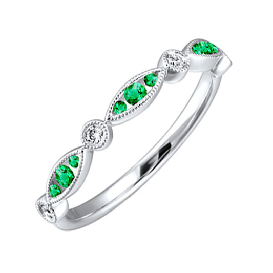 14KT White Gold Diamond & Emerald Ring